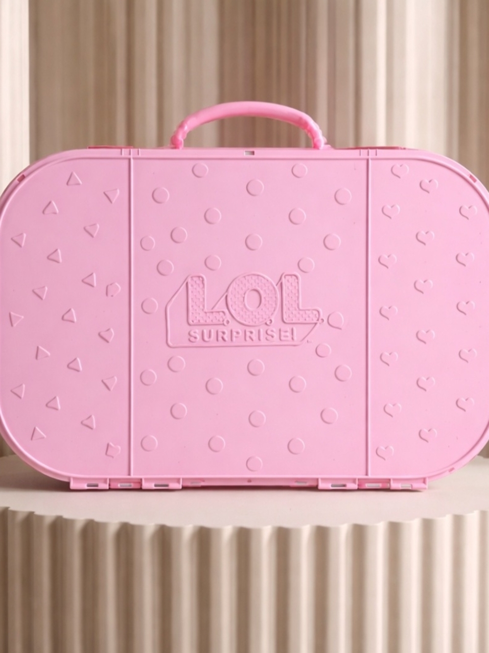 L.O.L. Surprise! Fashion Show On-The-Go 4-in-1 playset and carrying case in pink